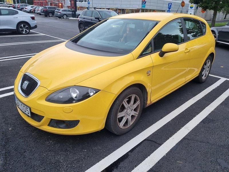 Gul Begagnad 2007 Seat Leon Halvkombi | 16 500 kr (Bra pris) - Bild 1/1