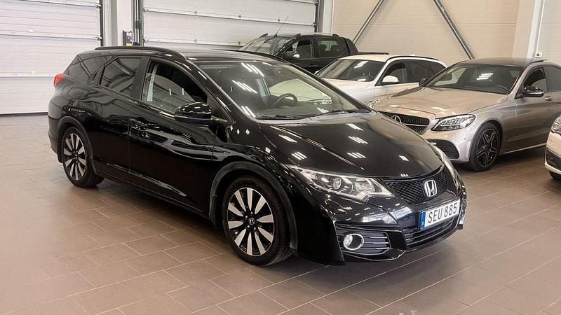 Svart Begagnad 2016 Honda Civic Sport Kombi | 117 900 kr - Bild 1/4