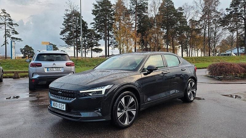 Svart Begagnad 2023 Polestar 2 Pilot Halvkombi | 379 900 kr (Marknadspris) - Bild 1/4
