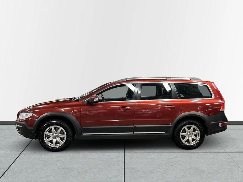 Begagnad Volvo XC70 Momentum 181 HK (133 kW) 2015 Röd Kombi