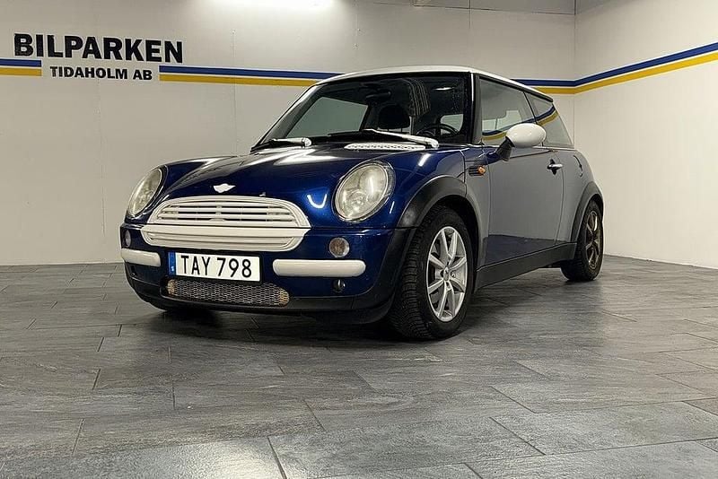 Blå Begagnad 2001 Mini Cooper Pepper Halvkombi | 29 900 kr - Bild 1/4