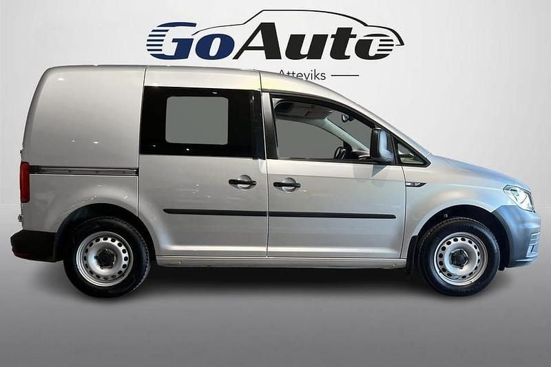 Begagnad VW Caddy 103 HK (75 kW) 2020 Silver Minibuss