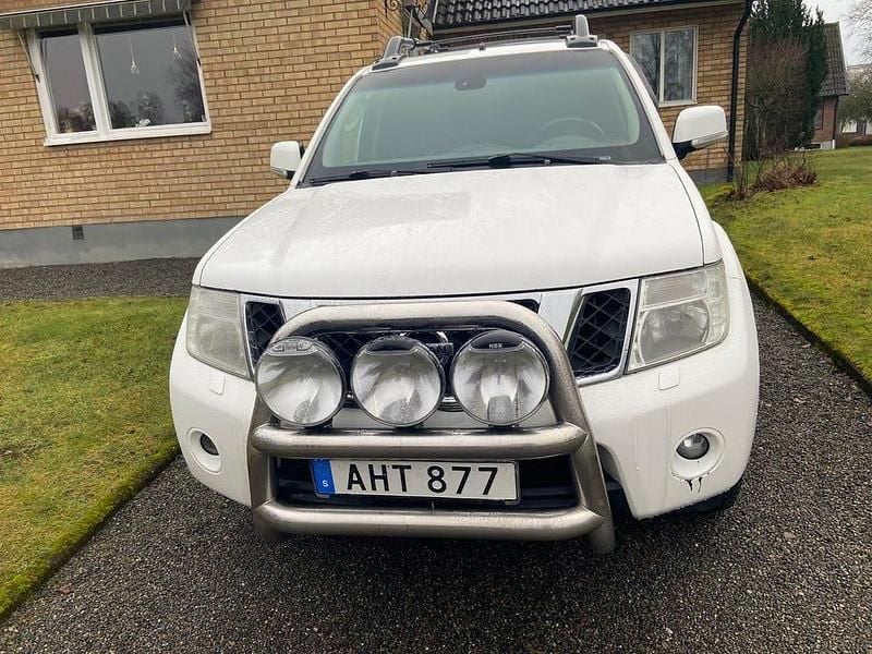 Begagnad 2014 Nissan Navara Pickup | 136 000 kr (Dyr) - Bild 1/4