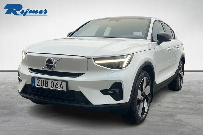 Begagnad Volvo EC40 Ultimate 185 kW (252 HK) 2023 Vit SUV