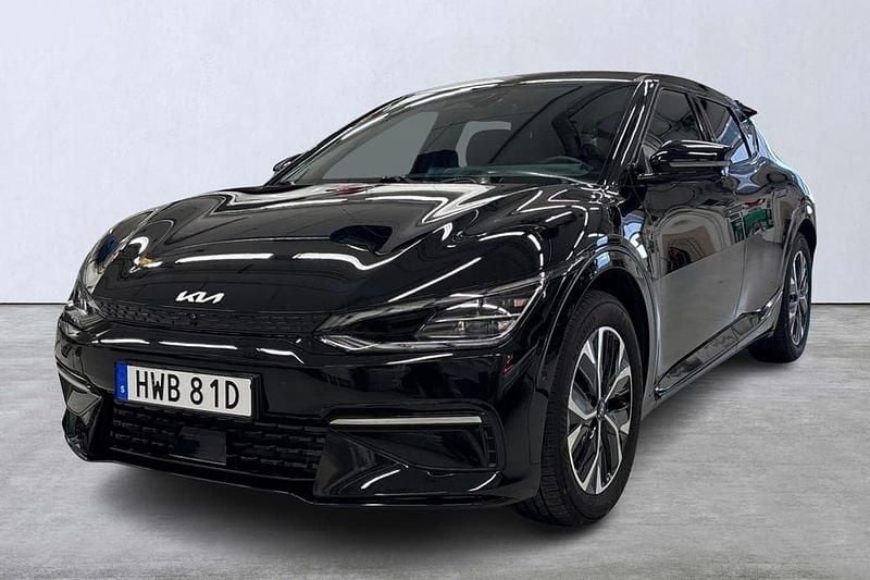 Svart Begagnad 2022 Kia EV6 3 SUV | 399 900 kr (Marknadspris) - Bild 1/4