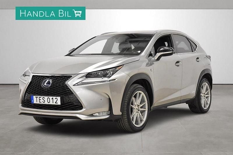 Ljusgrå Begagnad 2014 Lexus NX300h Sport Line SUV | 228 700 kr (Marknadspris) - Bild 1/4