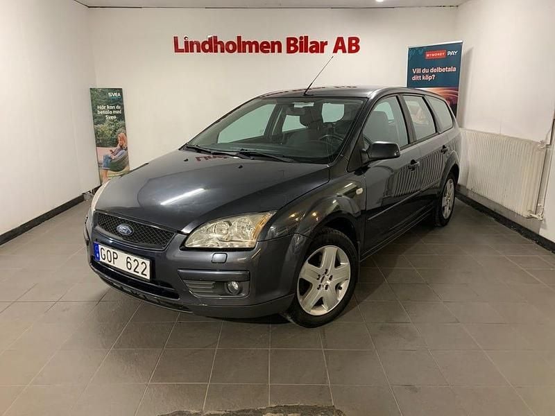 Grå Begagnad 2008 Ford Focus Trend Kombi | 22 900 kr (Marknadspris) - Bild 1/4
