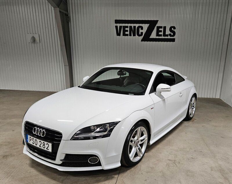 Vit Begagnad 2013 Audi TT Comfort Sportkupé | 209 000 kr (Lite dyr) - Bild 1/4