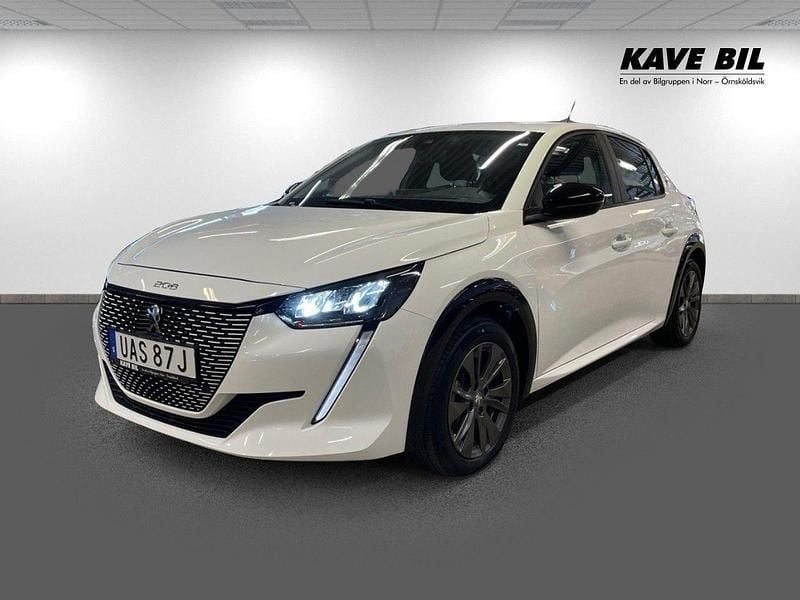 Vit Begagnad 2022 Peugeot e-208 Active Halvkombi | 179 900 kr (Marknadspris) - Bild 1/4