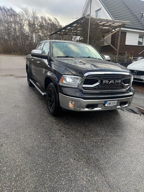 Begagnad 2018 Dodge Ram Pickup | 369 900 kr (Marknadspris) - Bild 1/4