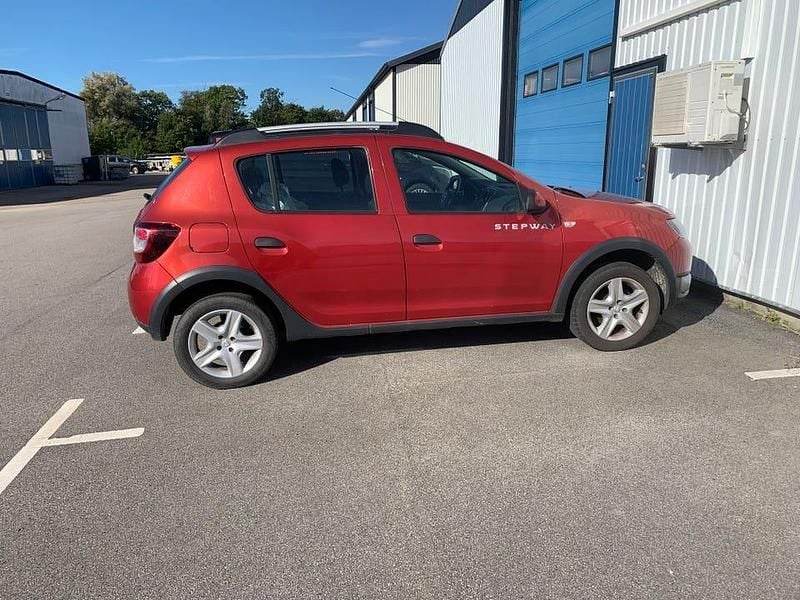 Begagnad 2016 Dacia Sandero Stepway | 52 500 kr (Marknadspris) - Bild 1/4