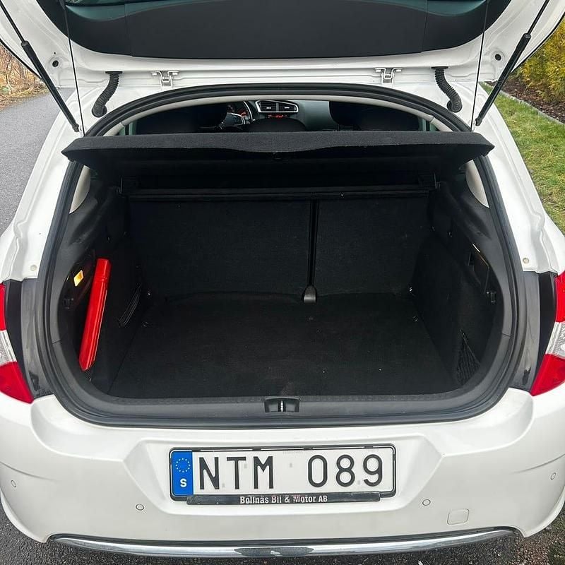 Begagnad Citroën C4 120 HK (88 kW) 2011