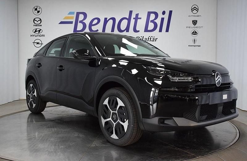 Svart Ny 2025 Citroën C4 PureTech Halvkombi | 268 500 kr (Marknadspris) - Bild 1/3