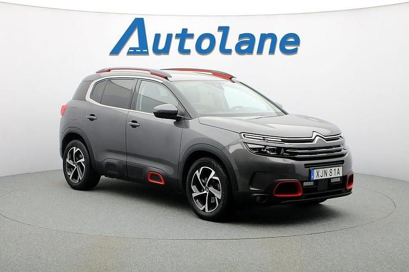 Grå Begagnad 2019 Citroën C5 Aircross SUV | 209 900 kr (Marknadspris) - Bild 1/3