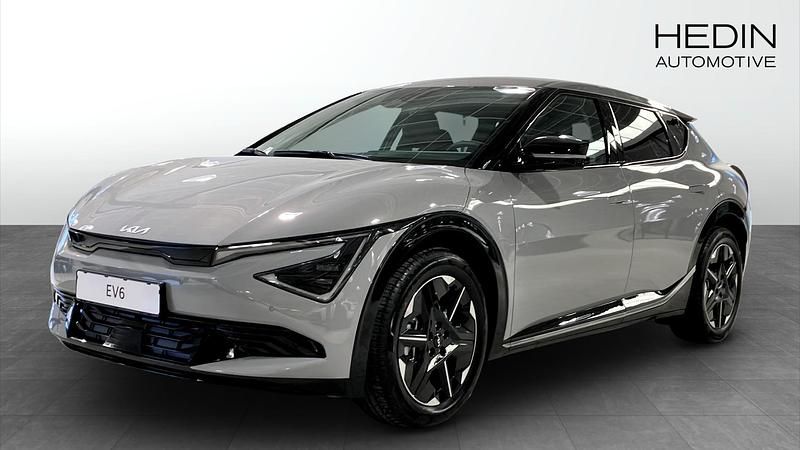 Svart Ny 2025 Kia EV6 Plus SUV | 666 400 kr - Bild 1/4