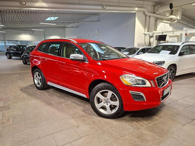 Röd Begagnad 2012 Volvo XC60 R-Design SUV | 138 500 kr (Marknadspris) - Bild 1/4