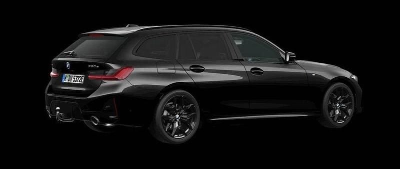 Begagnad BMW 330 Shadowline 292 HK (214 kW) 2000 Black sapphire metallic Kombi