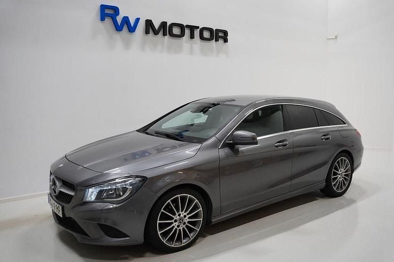 Mörkgrå Begagnad 2015 Mercedes CLA200 Shooting Brake Kombi | 143 900 kr (Bra pris) - Bild 1/4