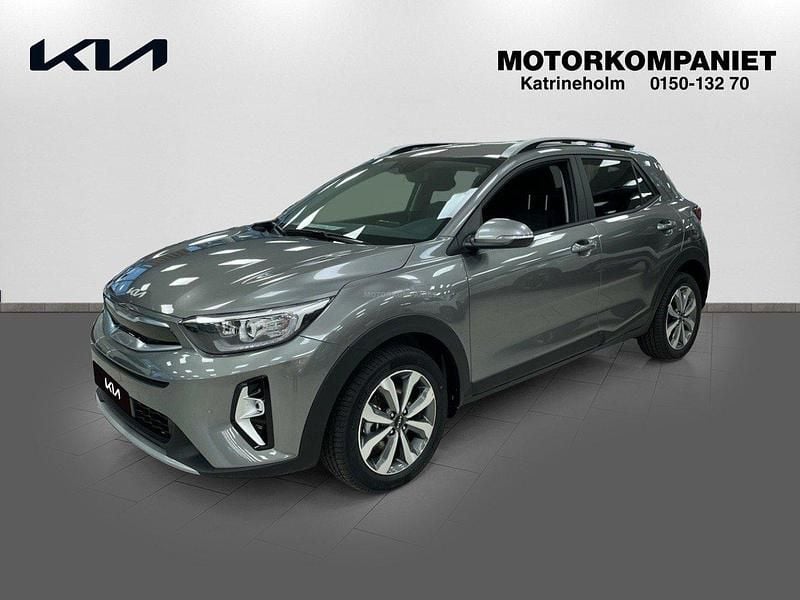 Grå Ny 2025 Kia Stonic Advance SUV | 257 674 kr (Marknadspris) - Bild 1/4