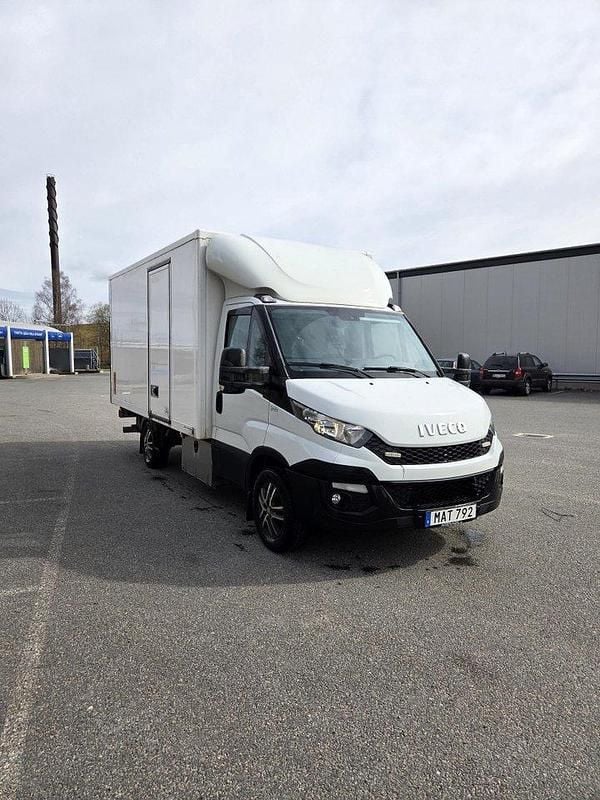 Vit Begagnad 2016 Iveco Daily | 160 000 kr (Marknadspris) - Bild 1/4
