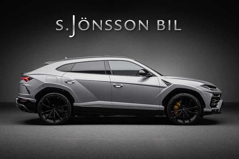 Begagnad Lamborghini Urus 650 HK (478 kW) 2019 Grigio nimbus SUV