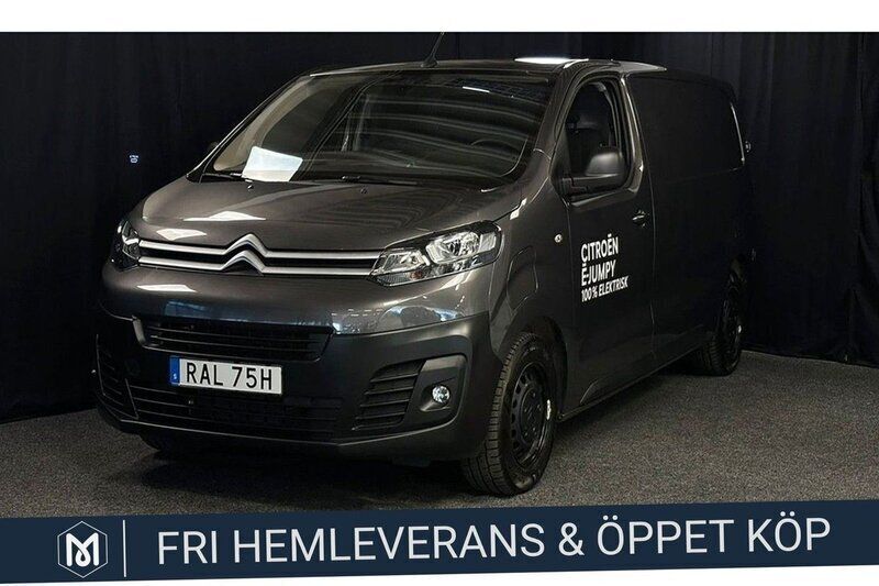 Grå Begagnad 2023 Citroën e-Jumpy Minibuss | 369 900 kr (Marknadspris) - Bild 1/3