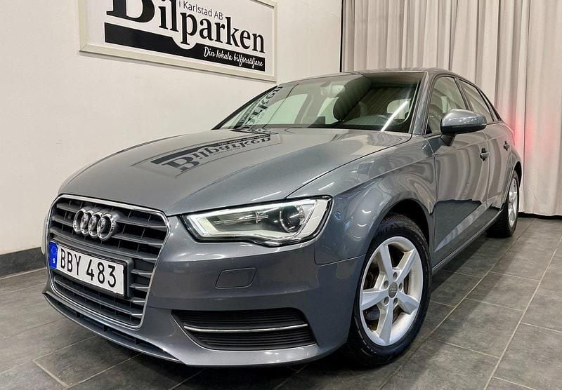 Grå Begagnad 2013 Audi A3 Attraction Halvkombi | 114 900 kr (Lite dyr) - Bild 1/3