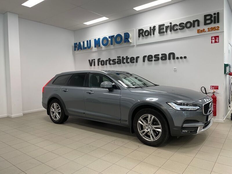 Grå Begagnad 2019 Volvo V90 CC Kombi | 299 500 kr (Bra pris) - Bild 1/4