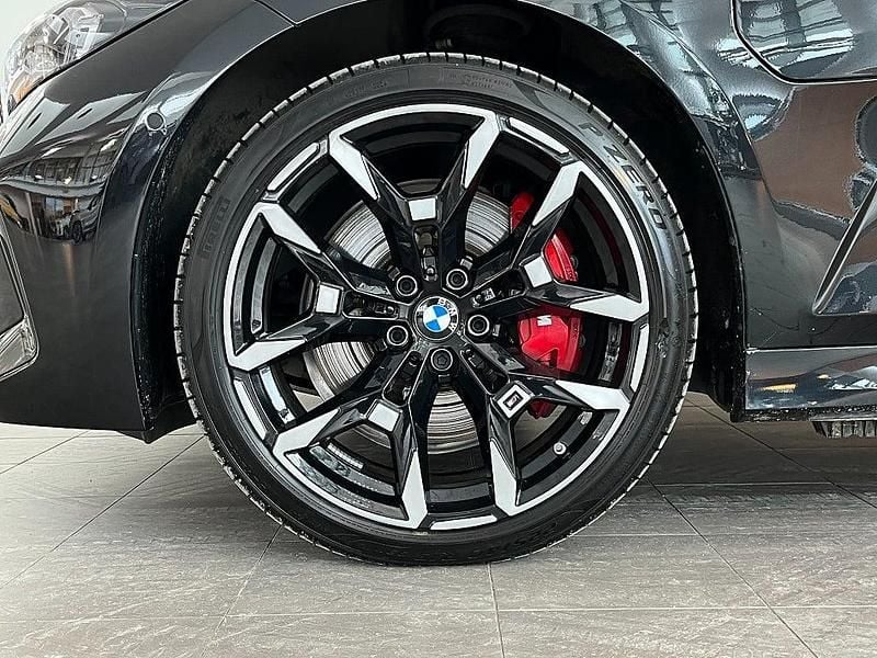 Begagnad BMW 330e M Sport 184 HK (135 kW) 2024 Svart Sedan