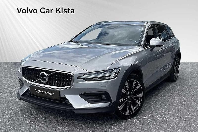 Begagnad 2023 Volvo V60 CC Kombi | 429 900 kr (Lite dyr) - Bild 1/3