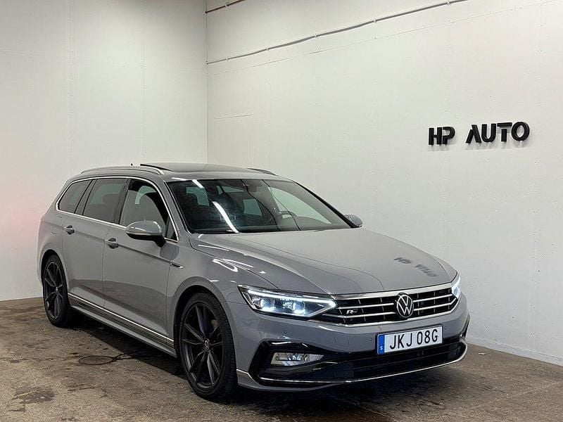 Grå Begagnad 2022 VW Passat GT Kombi | 215 000 kr (Bra pris) - Bild 1/4