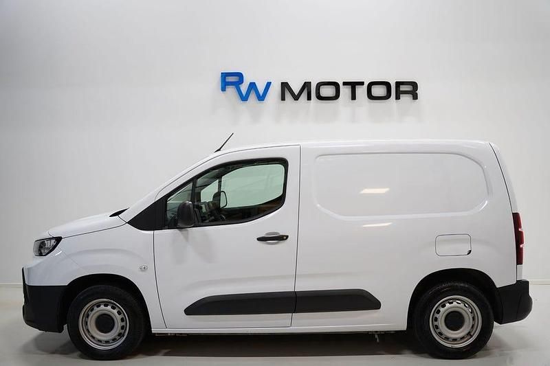 Begagnad Toyota Proace City City 102 HK (75 kW) 2024 Vit Minibuss