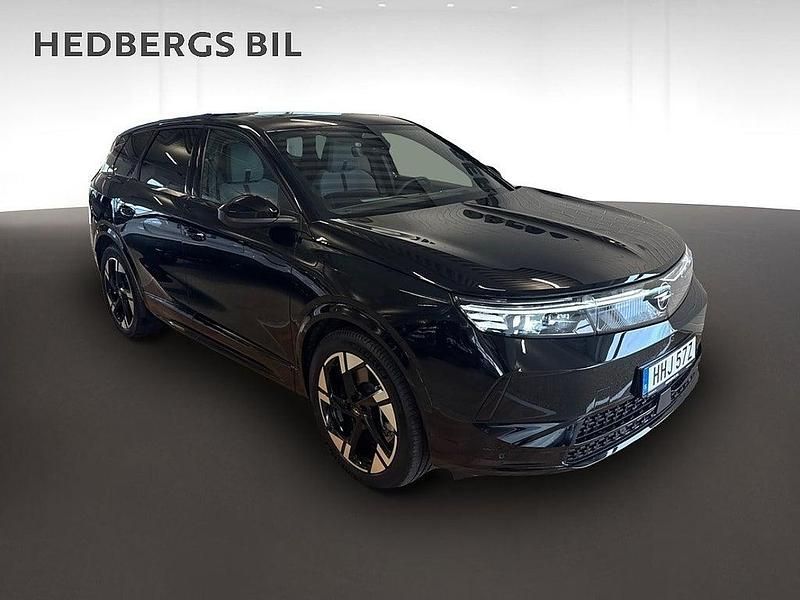 Svart Begagnad 2024 Opel Grandland Electric Ultimate SUV | 469 900 kr - Bild 1/4
