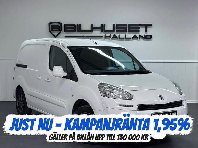 Vit Begagnad 2015 Peugeot Partner Minibuss | 49 900 kr (Marknadspris) - Bild 1/4