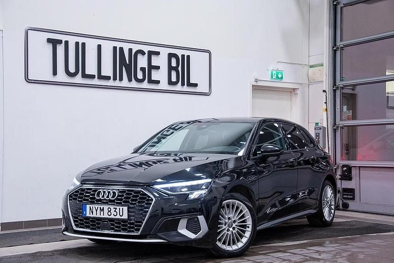 Begagnad Audi A3 Sportback Comfort 150 HK (110 kW) 2020 Svart Halvkombi