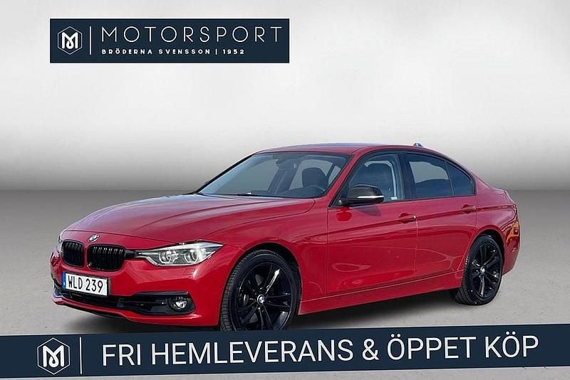 Röd Begagnad 2017 BMW 330 Sedan | 259 900 kr (Marknadspris) - Bild 1/3