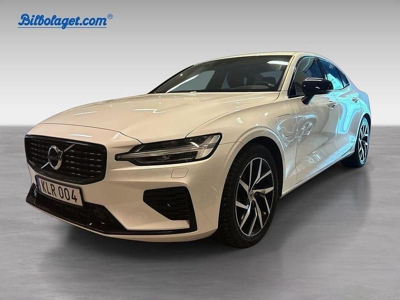 Vit Begagnad 2022 Volvo S60 R-Design Sedan | 409 000 kr (Marknadspris) - Bild 1/4