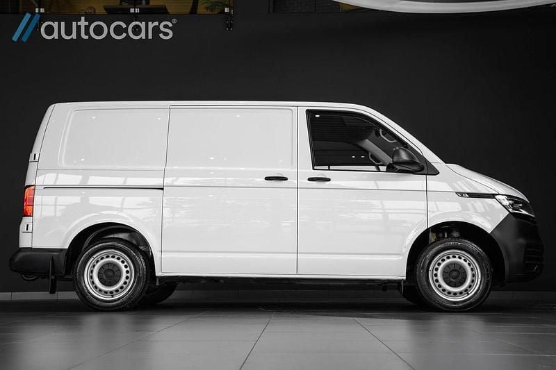 Vit Begagnad 2020 VW T6.1 SE Van | 378 750 kr - Bild 1/4