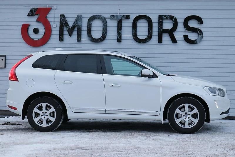 Begagnad Volvo XC60 Summum 190 HK (139 kW) 2015 Vit SUV