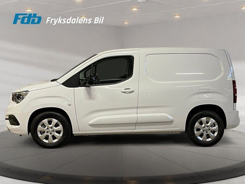 Begagnad Opel Combo-e Life 100 kW (136 HK) 2024 Vit Van