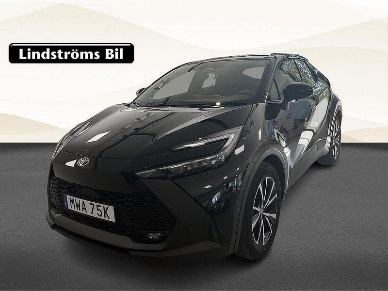Svart Begagnad 2024 Toyota C-HR Style SUV | 429 900 kr (Marknadspris) - Bild 1/3