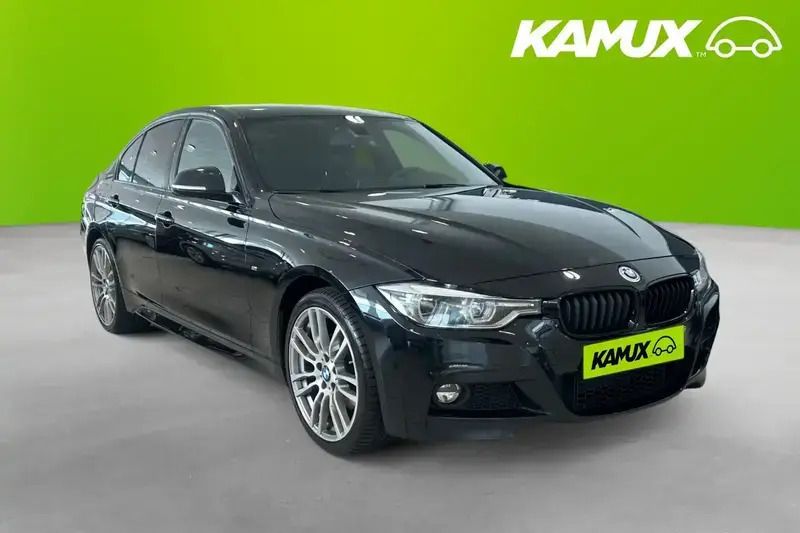 Svart Begagnad 2017 BMW 330 M Sport Sedan | 268 800 kr (Lite dyr) - Bild 1/4