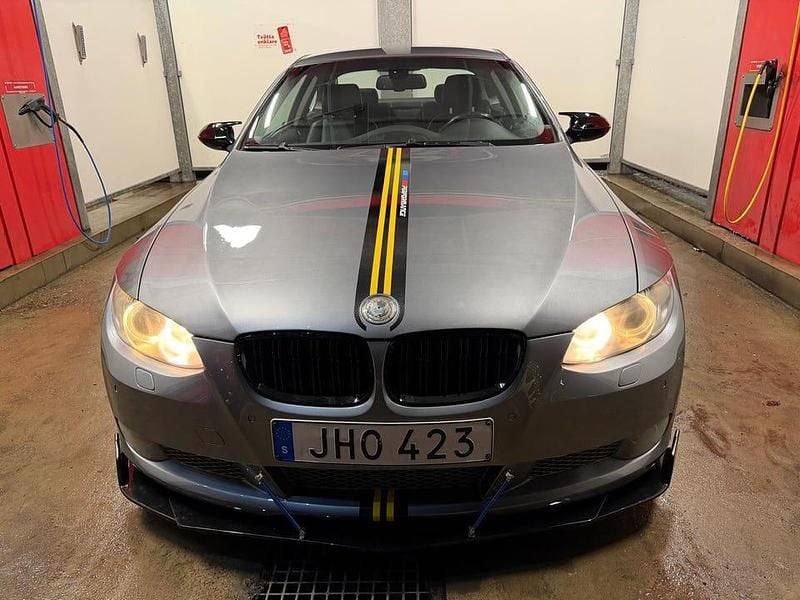 Begagnad 2007 BMW 335 Sportkupé | 130 000 kr (Marknadspris) - Bild 1/4