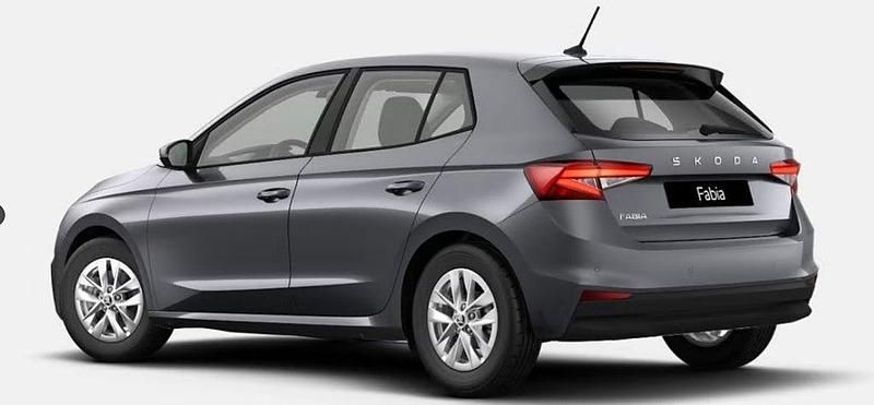 Grå Ny 2025 Skoda Fabia Halvkombi | 245 000 kr (Marknadspris) - Bild 1/3