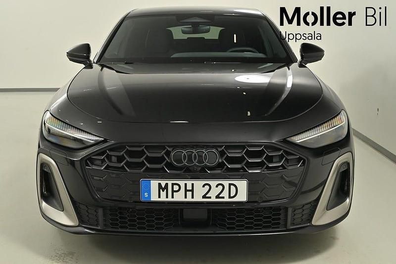 Begagnad Audi A5 Edition .1 252 HK (185 kW) 2025 Mytsvart metallic Sedan