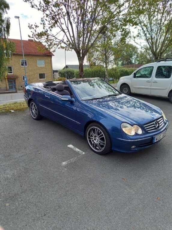 Blå Begagnad 2005 Mercedes CLK200 Avantgarde Cab | 68 000 kr (Superpris) - Bild 1/2
