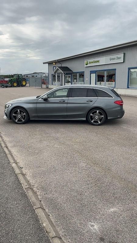 Begagnad 2017 Mercedes C220 Kombi | 200 000 kr (Marknadspris) - Bild 1/4