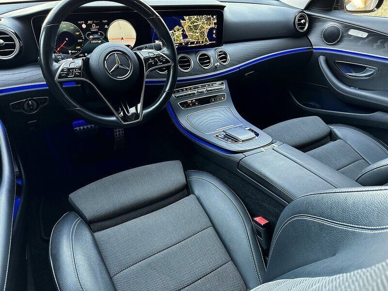 Begagnad Mercedes E220 All-Terrain 195 HK (143 kW) 2022 Vit polarvit solid Kombi