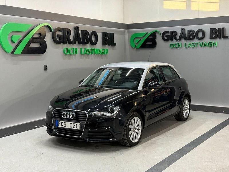 Svart Begagnad 2013 Audi A1 Sportback Sport Halvkombi | 89 900 kr (Marknadspris) - Bild 1/4