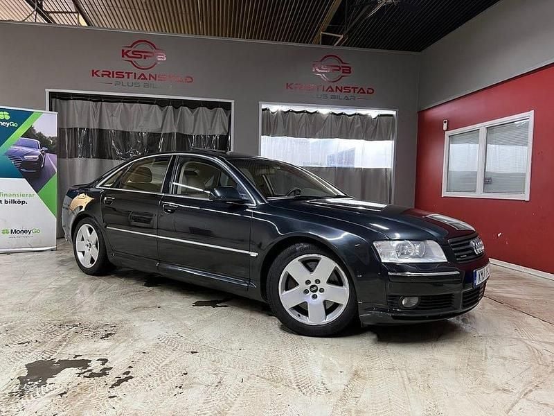 Begagnad Audi A8 335 HK (246 kW) 2004 Svart Sedan